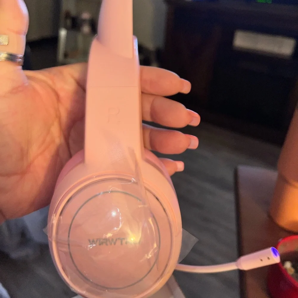 Pink Gaming Headset with light up Cat Ears that glow. Also, stereo compatible